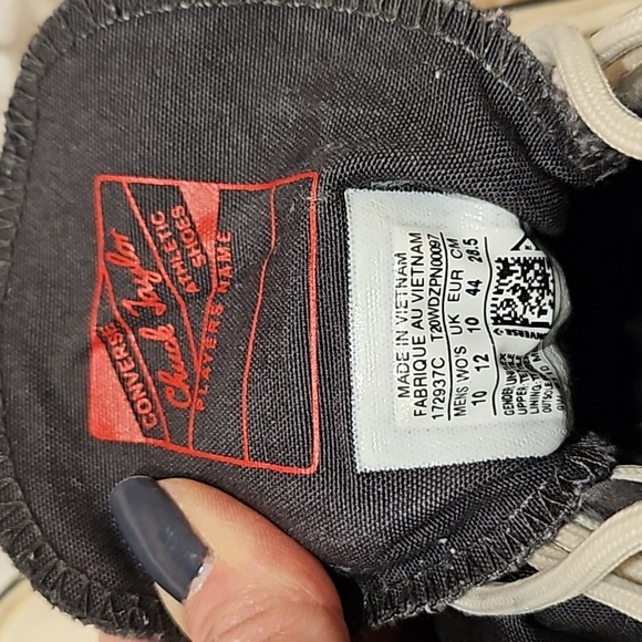 Converse Sneakers - Picture 14 of 15